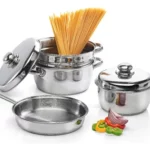 SET 1 CACEROLA OLLA 18CM, 1 VAPORIERA 20CM Y 1 SARTEN 22CM, MULTICOCCION AC. INOX. CON ANTIADHERENTE, GAMUZA